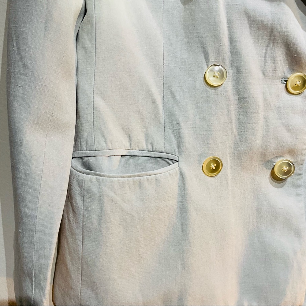 Ralph Lauren Double-Breasted White Blazer with Gold Buttons Size 6 - Picture 8 of 13